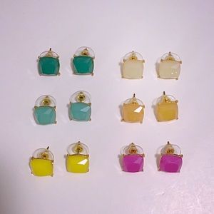 Starlet Fever Jewelry - 🌅👂🏼Gold Tone Juicy Magenta Button Posts Starlet Fever Jewelry - 🌅👂🏼Gold Tone Juicy Magenta Button Posts